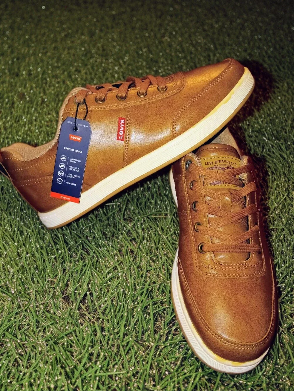 NWT Levi's Men's Desoto Burnish Low-Top Sneakers British Tan Size 7.5
